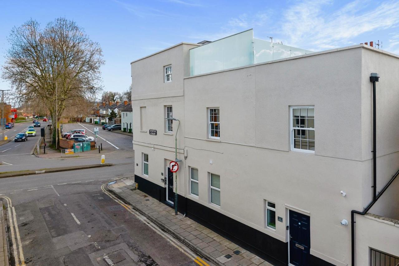 Apartment The Cotswold Woodland By Fortuna Cheltenham